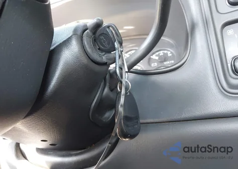 1999 Chevrolet Silverado 1500 Ls from USA, damaged, VIN 1GCEC14V4XZ179142